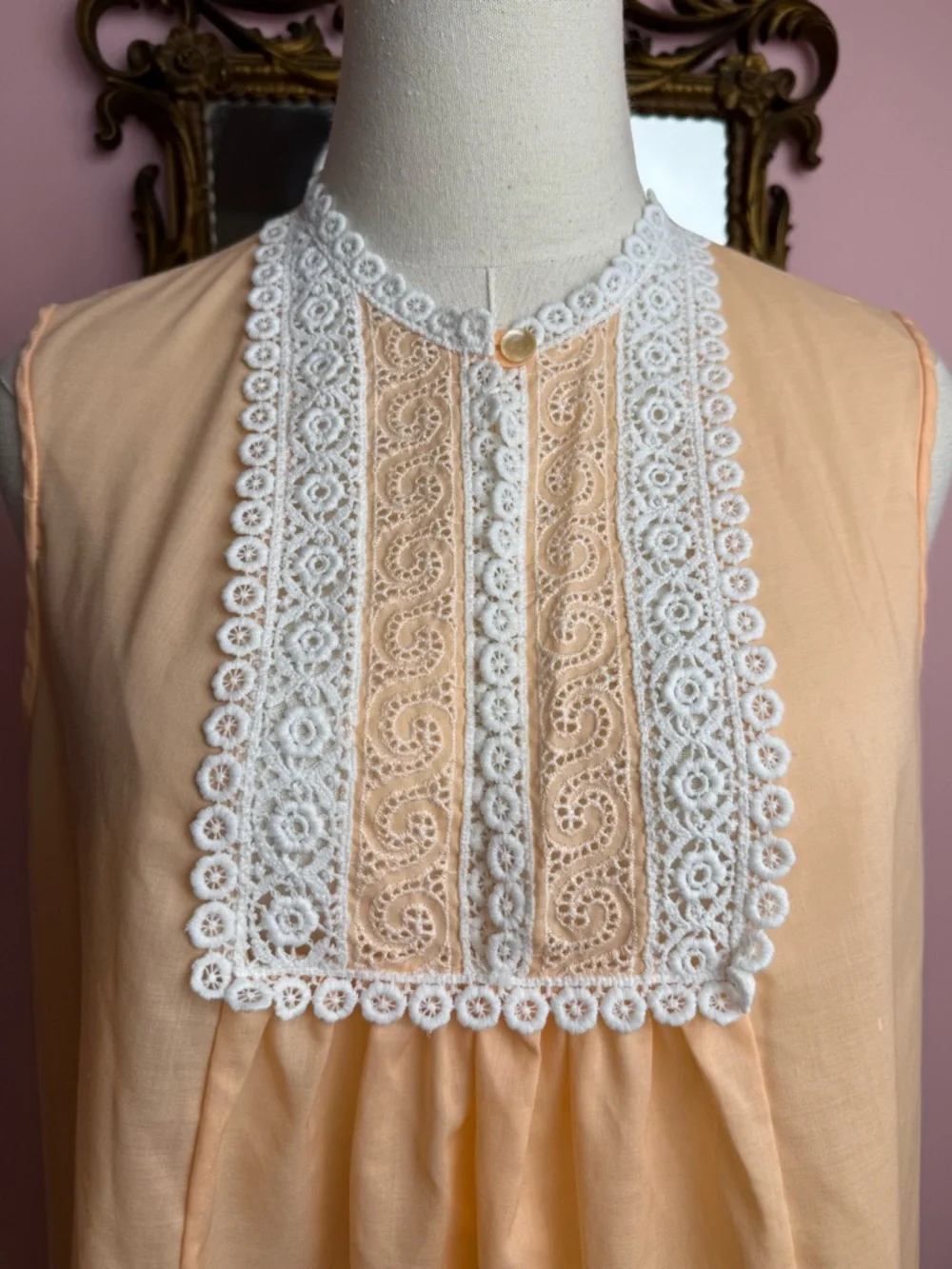 Sears Nightgown Vintage Peach Perma-Prest Eyelet Lace Nightie Medium 36 - Picture 2 of 9